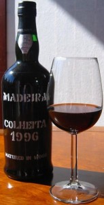 Madeira_wine_colheita_1996