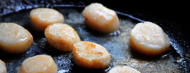 Scallop Martini scallops in pan wide